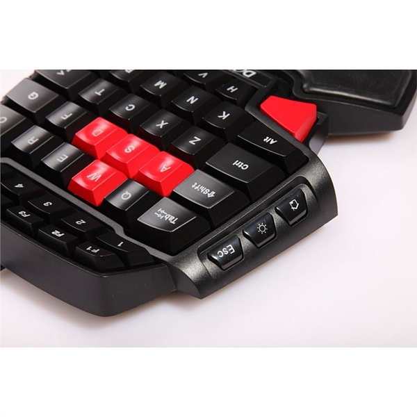 One Hand Single Wired USB Gaming Mini Keyboard